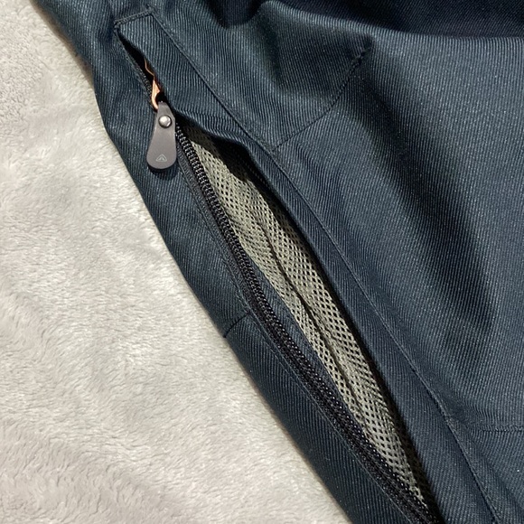 Snowboard pants women’s dark green with rose gold zipper pulls Velcro sides - Picture 10 of 11